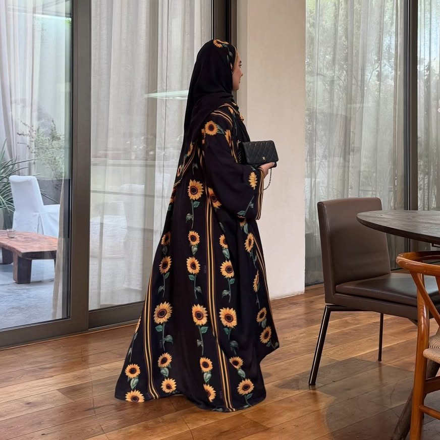 ชุดเดรสยาวแบบคาร์ดิแกนสไตล์มุส - Street Fashion Dubai บทวิจารณ์และราคา