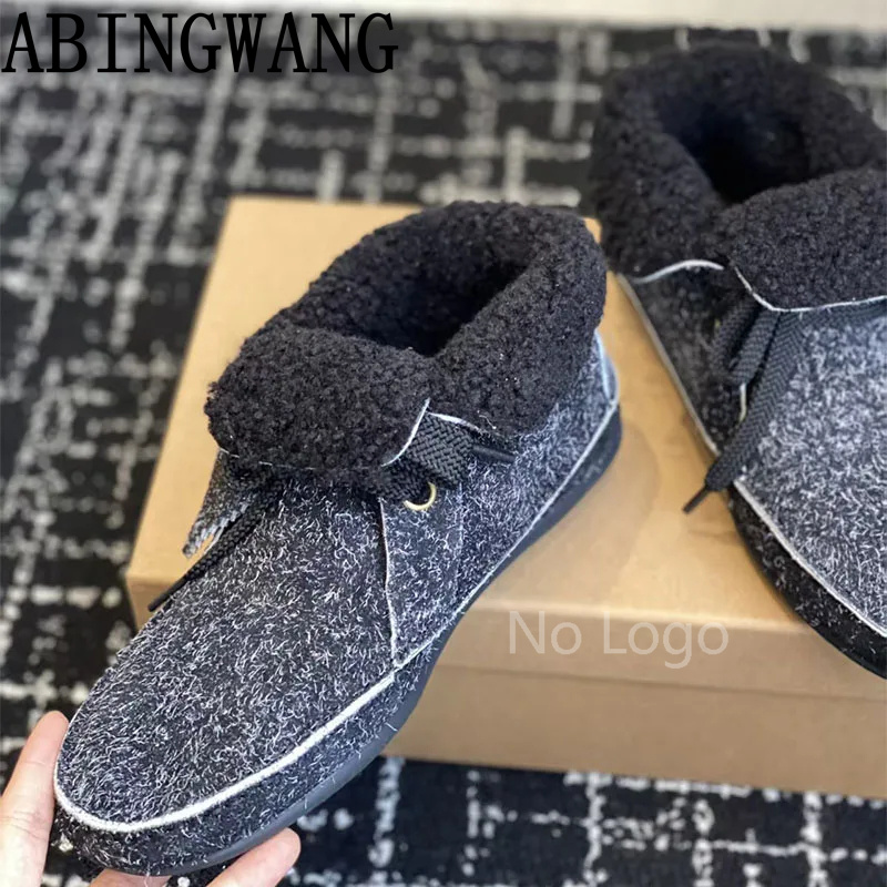 รองเท้าบูทข้อเท้าแบบผูกเชือก ป - Street Fashion Rome 2025 บทวิจารณ์และราคา