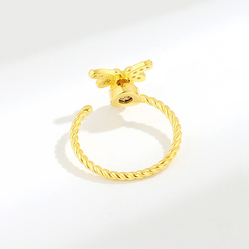 ใหม่แหวนเพชรเทียมสีฟ้าแบบหมุนไ - Street Fashion Rings บทวิจารณ์และราคา