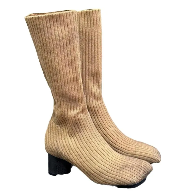 ชี้ยืดหยุ่นรองเท้าส้นสูงถุงเท้ - Street Fashion Rome 2025 บทวิจารณ์และราคา