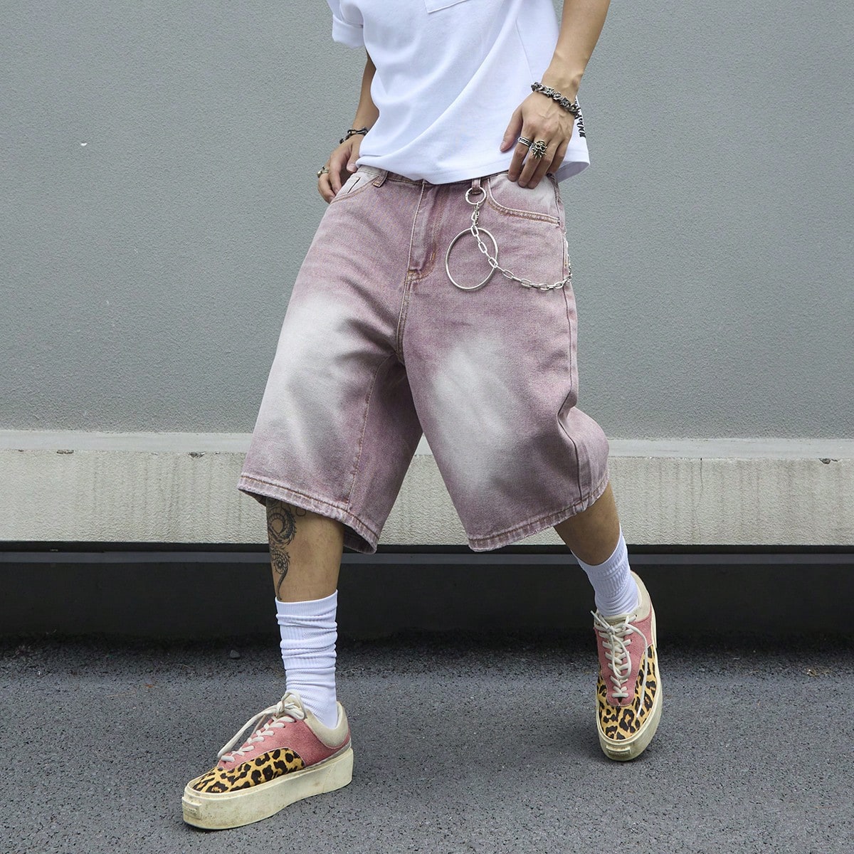 กางเกงยีนส์ขาสั้นผู้ชายสีชมพูไ - Street Fashion Art บทวิจารณ์และราคา